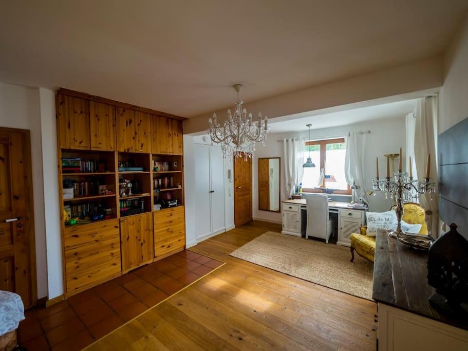 Einliegerwohnung In Einer Muehle Vor Den Toren Frankfurts, Ideal Fuer Messegaeste Oder Stop Over Dreieich Luaran gambar
