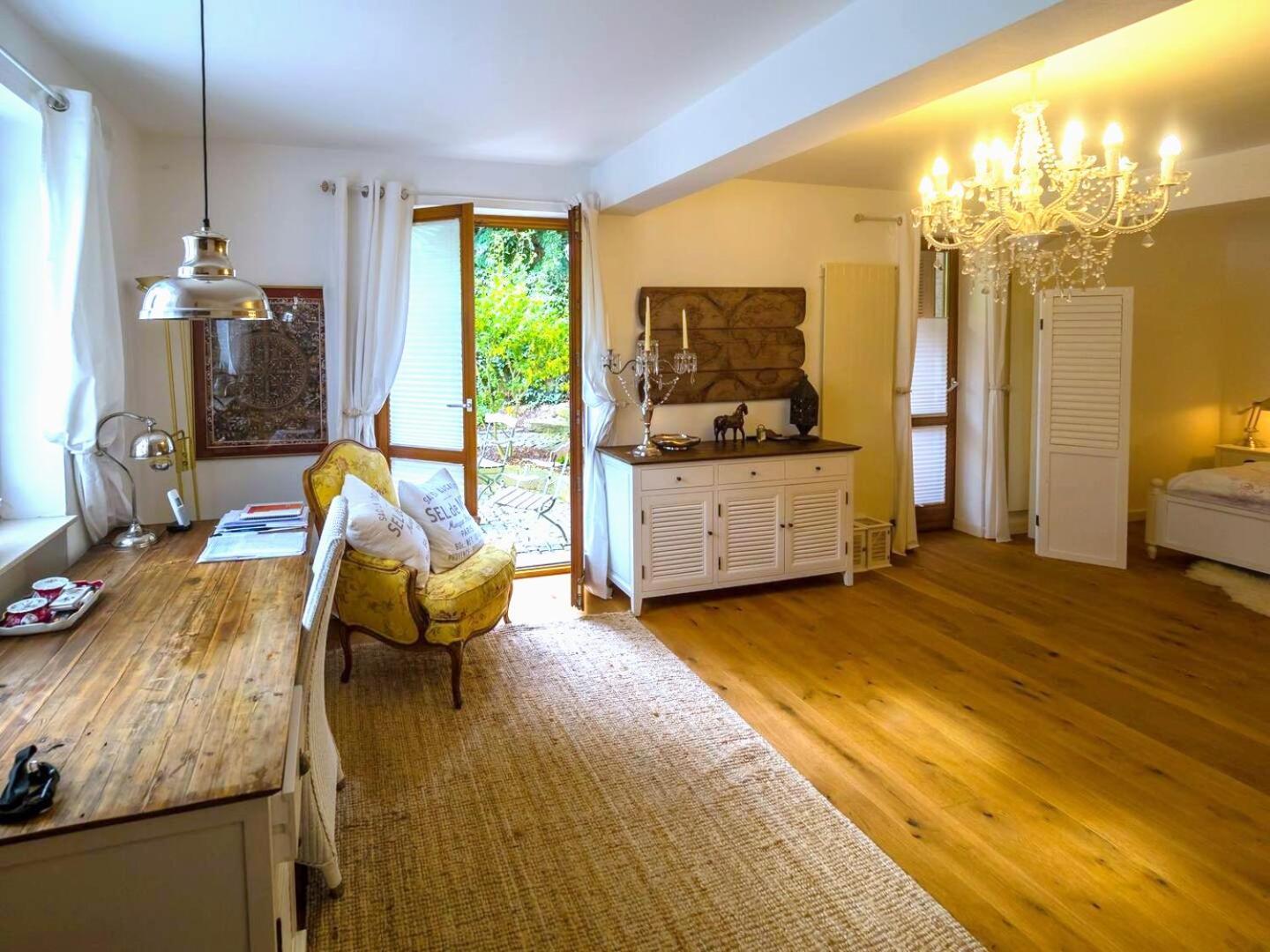 Einliegerwohnung In Einer Muehle Vor Den Toren Frankfurts, Ideal Fuer Messegaeste Oder Stop Over Dreieich Luaran gambar